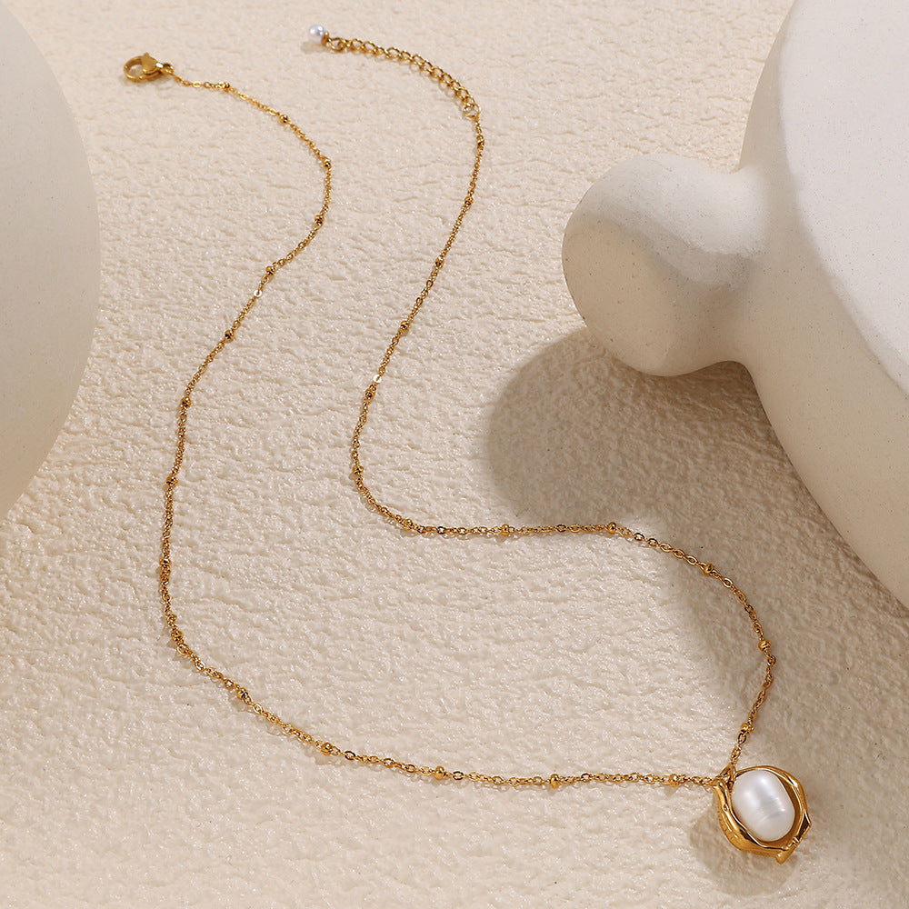 Cross-border French fashion simple clavicle chain peanut pearl necklace women's titanium steel plated 18k gold bowl bean pearl pendant