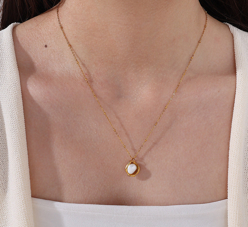 Cross-border French fashion simple clavicle chain peanut pearl necklace women's titanium steel plated 18k gold bowl bean pearl pendant