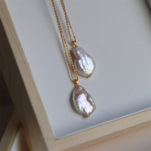 Iridescent Baroque Freshwater Pearl Pendant Necklace | 925 Silver Clasp | Gold Chain | Minimalist Luxury