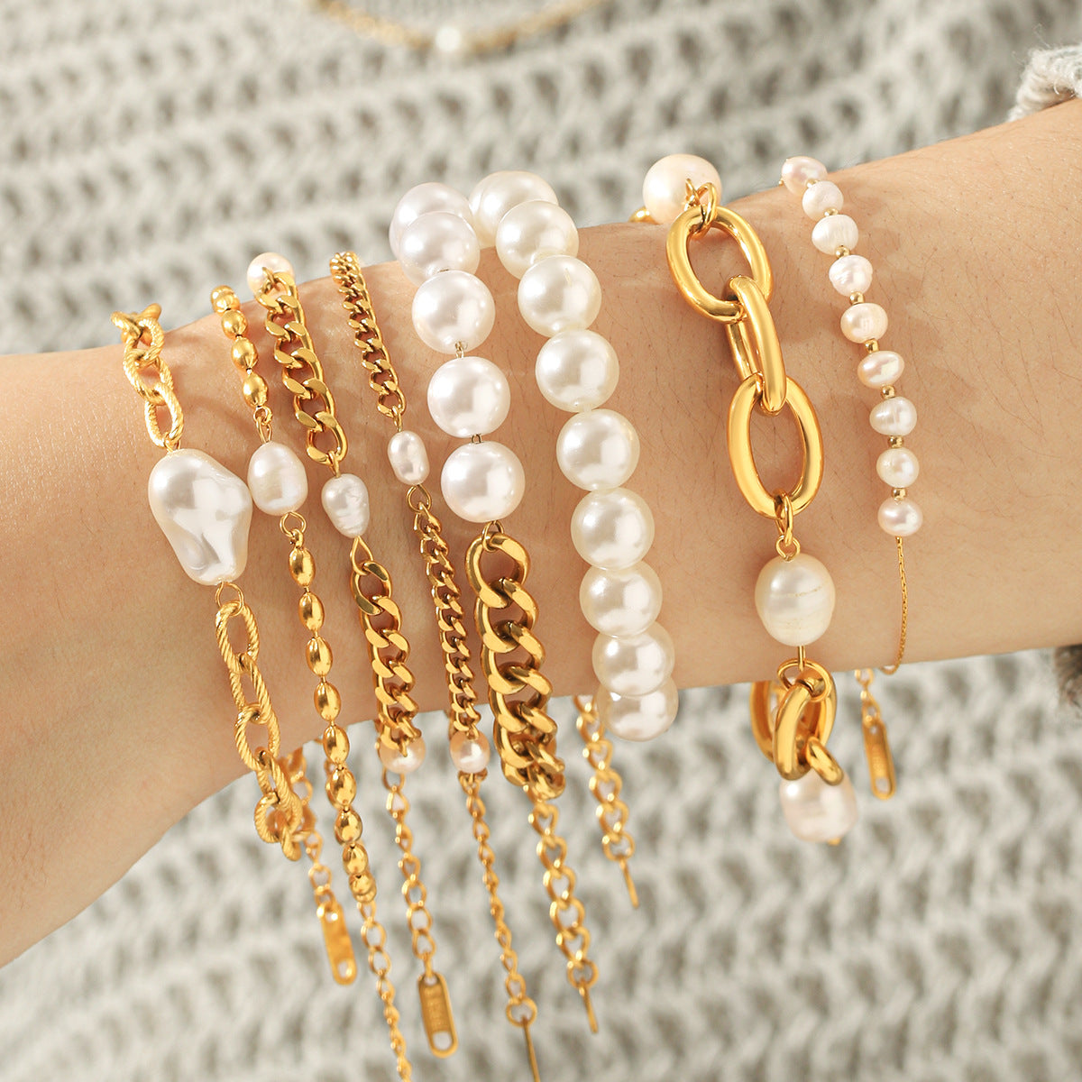 Freshwater Pearl & Gold-Tone Stainless Steel Bracelet