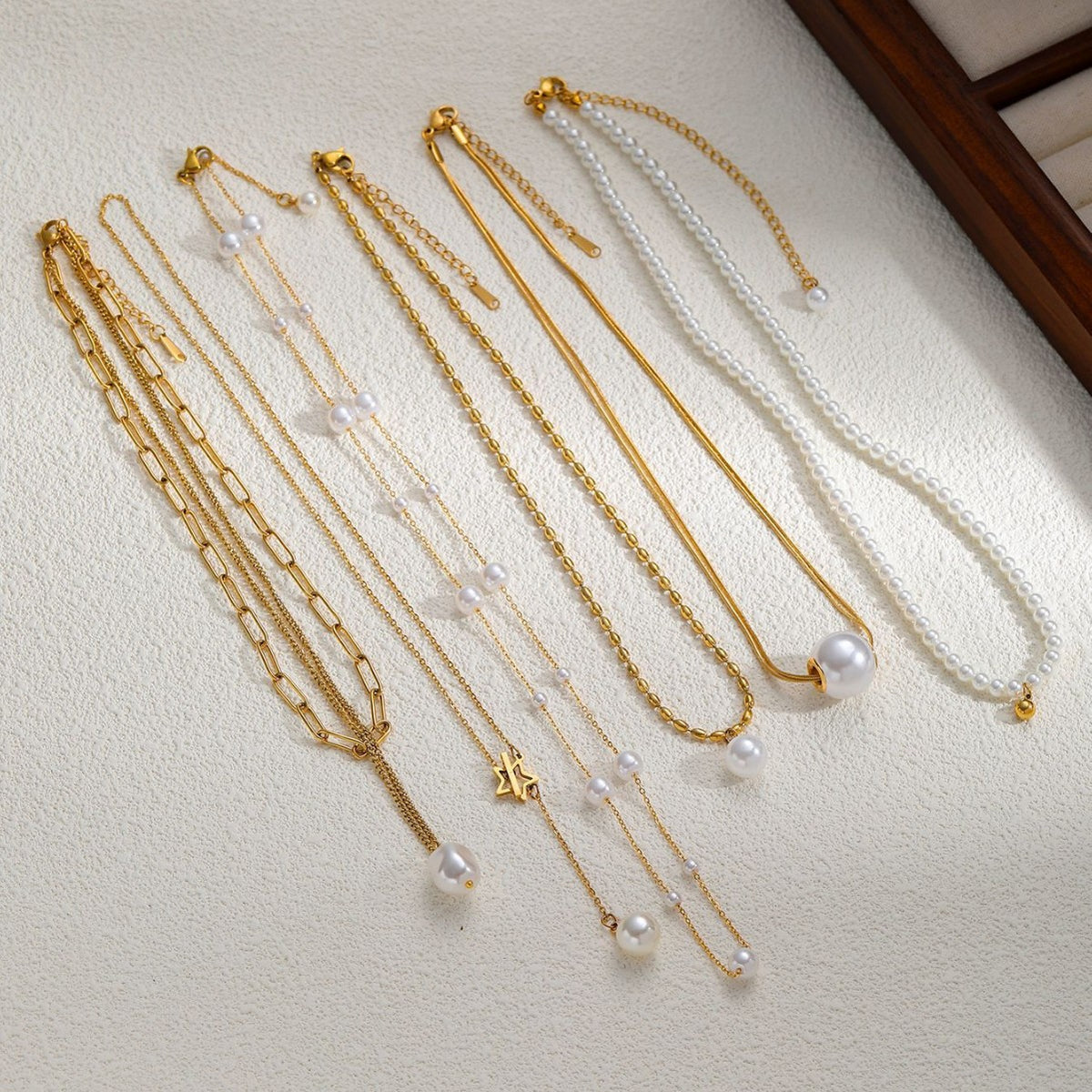 18K Gold-Plated Freshwater Pearl Pendant Necklace  Minimalist Everyday Jewellery
